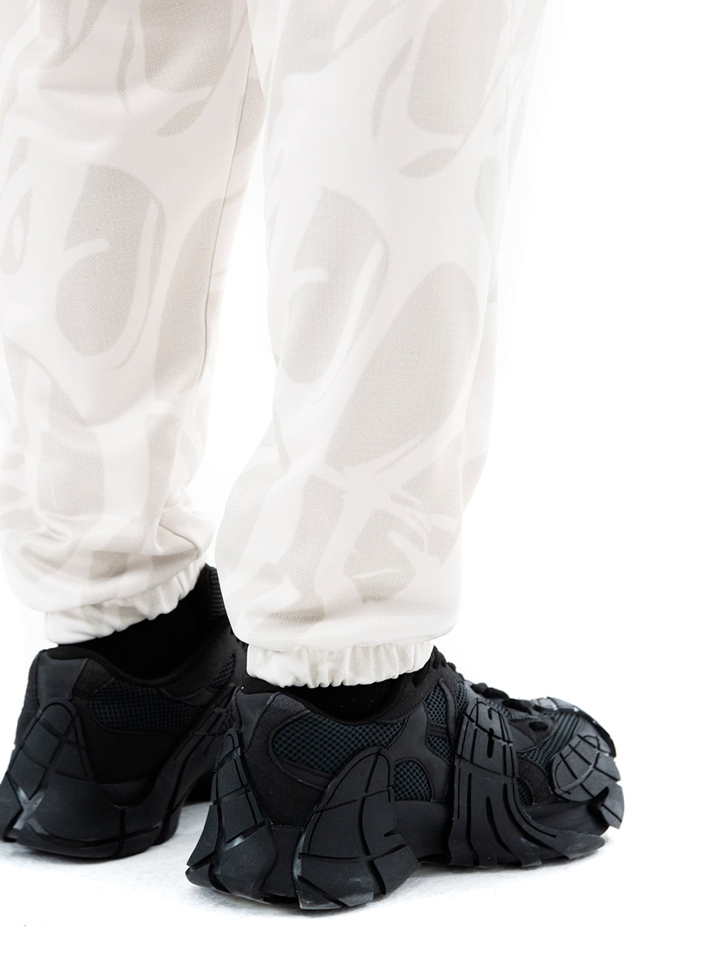 Strand Ivory Joggers | Blowhammer