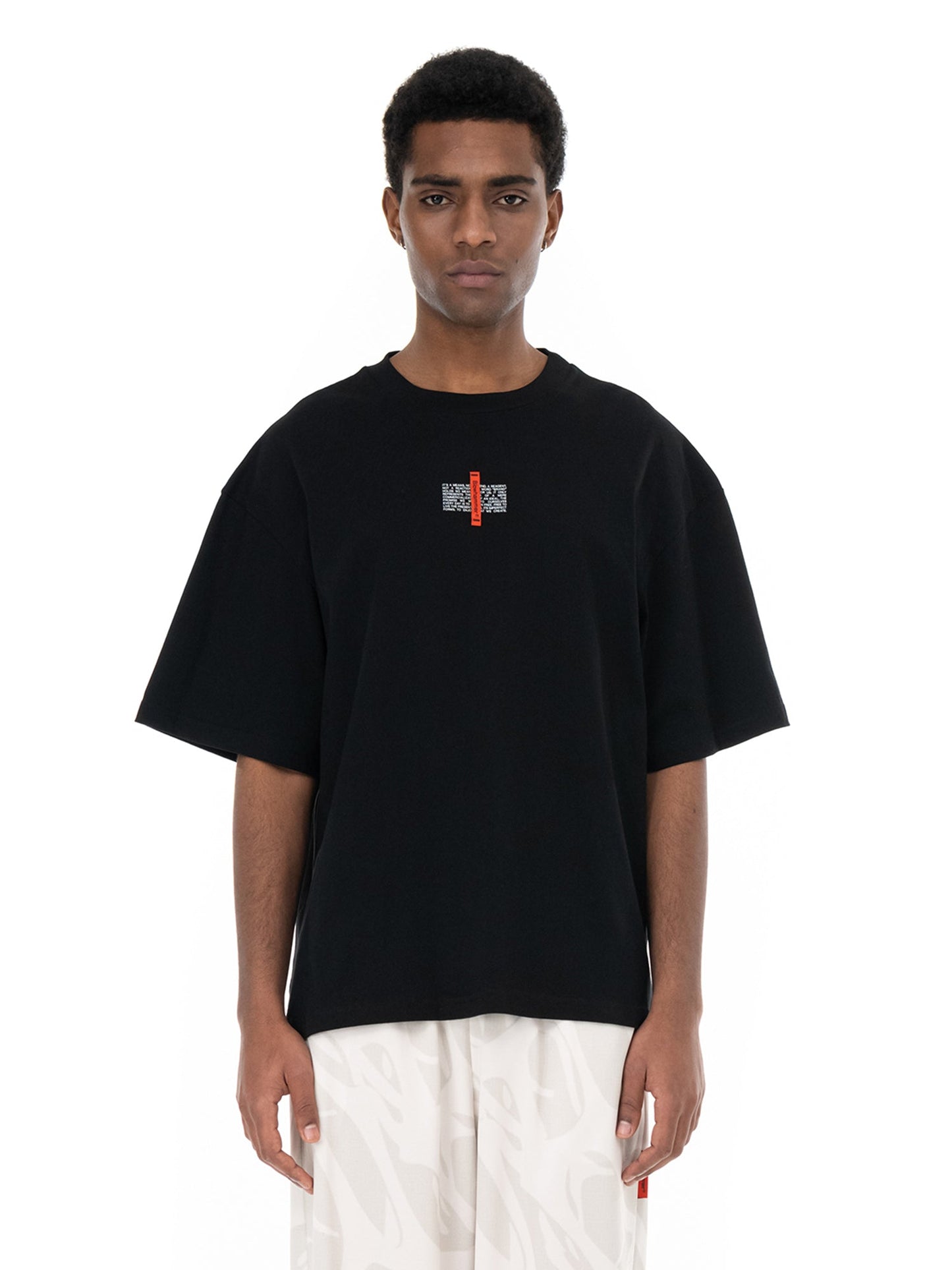 UNFASTFAST FASHION Camiseta