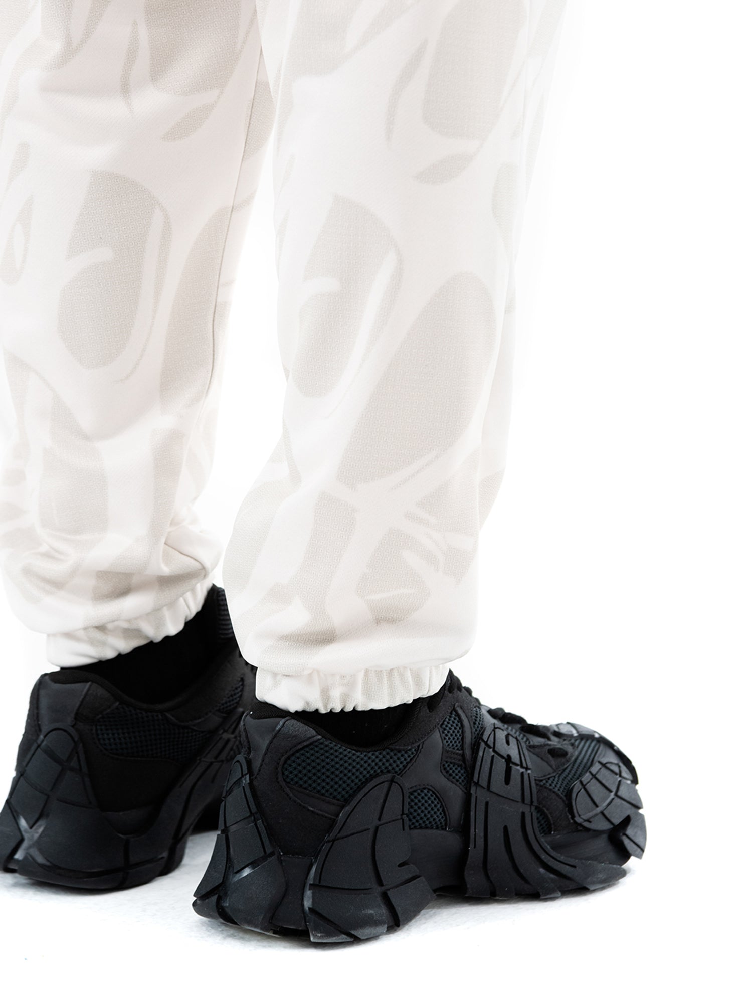 Strand Ivory Joggers | Blowhammer