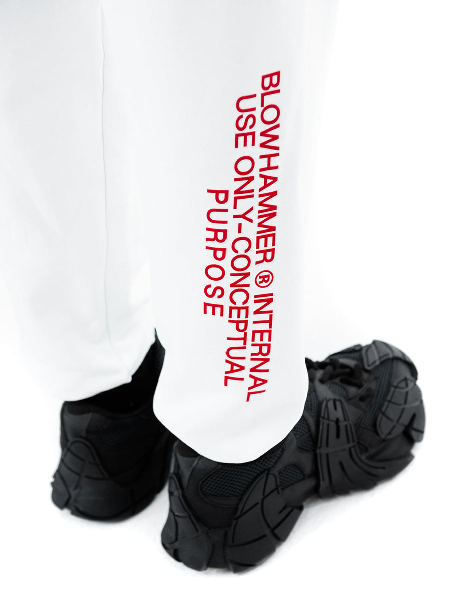 Joggers bianchi Concept, dettaglio della scritta laterale