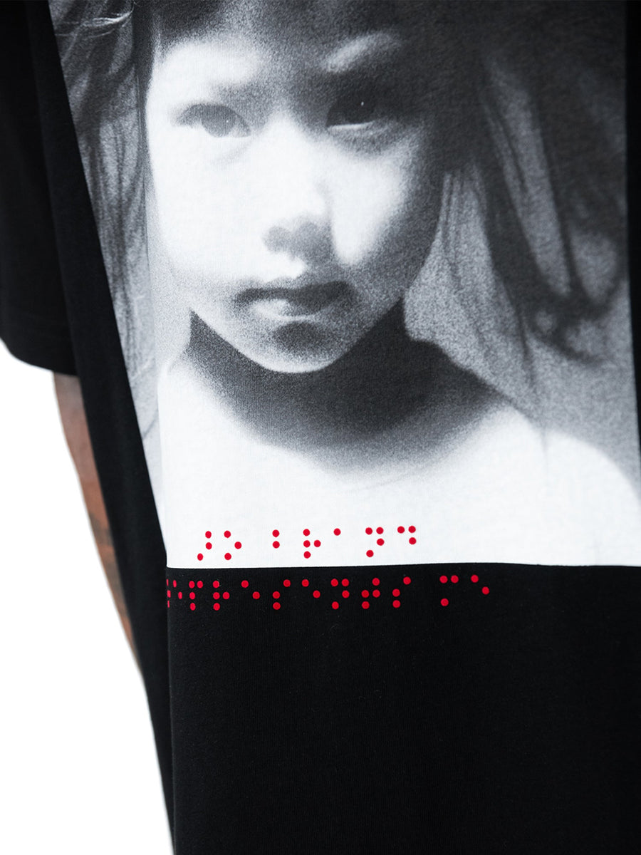 T-shirt nera Stream, dettaglio della stampa sul retro