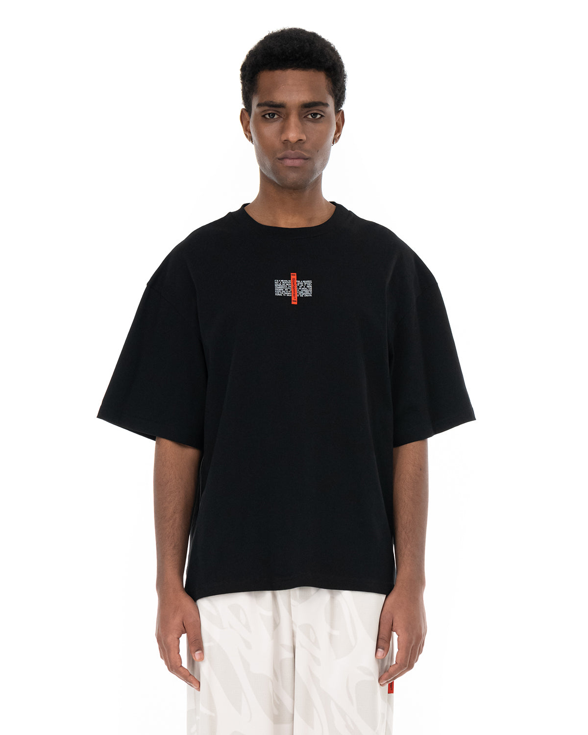 Μαύρο T-shirt Flag, σε μοντέλο, μπροστινή όψη, color_black