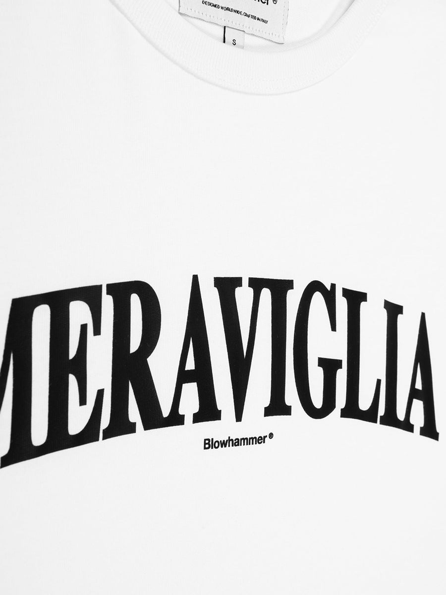 T-shirt a maniche lunghe bianca Meraviglia White, dettaglio della stampa